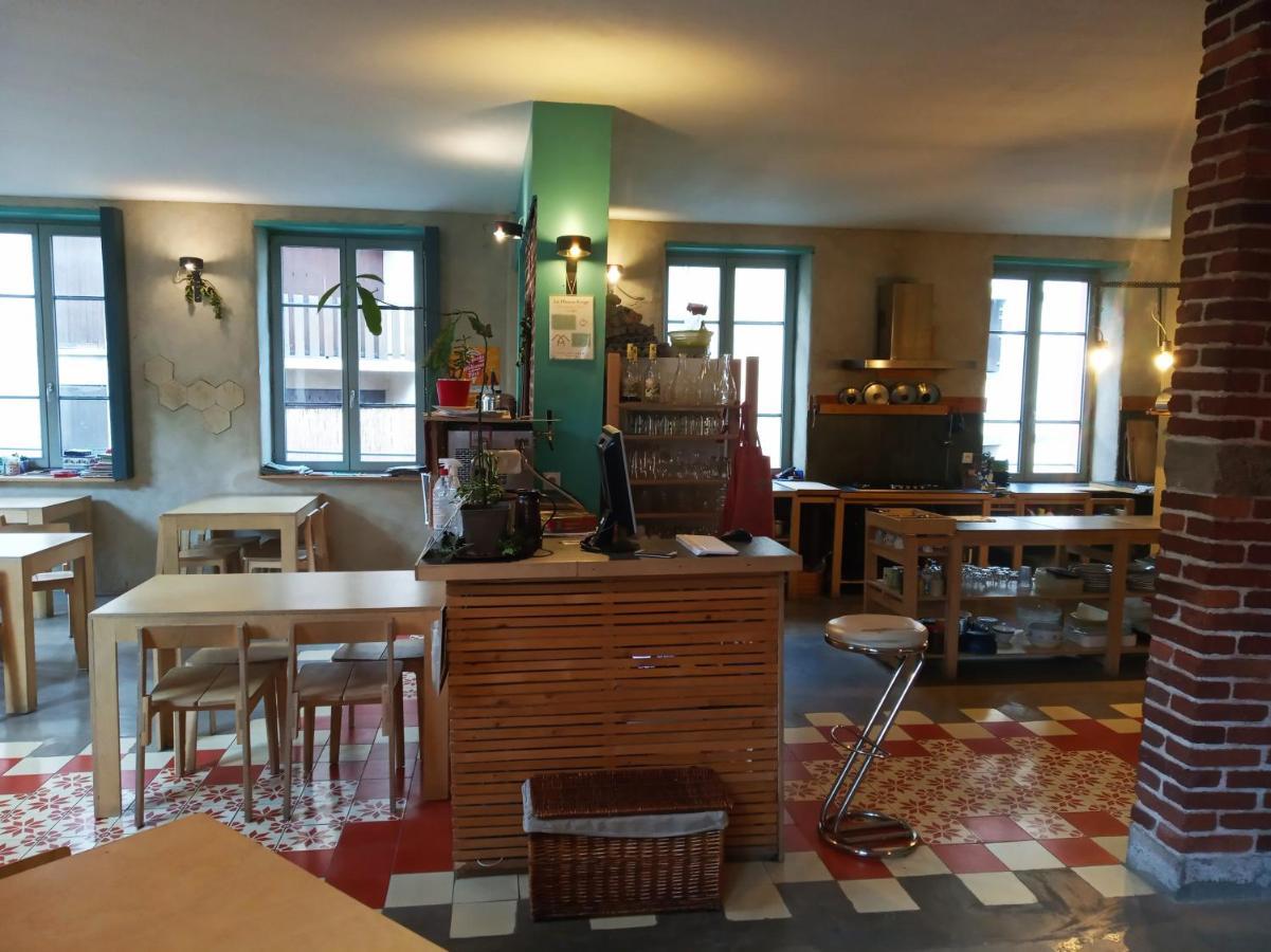 Hostel La Maison Rouge - Backpacker